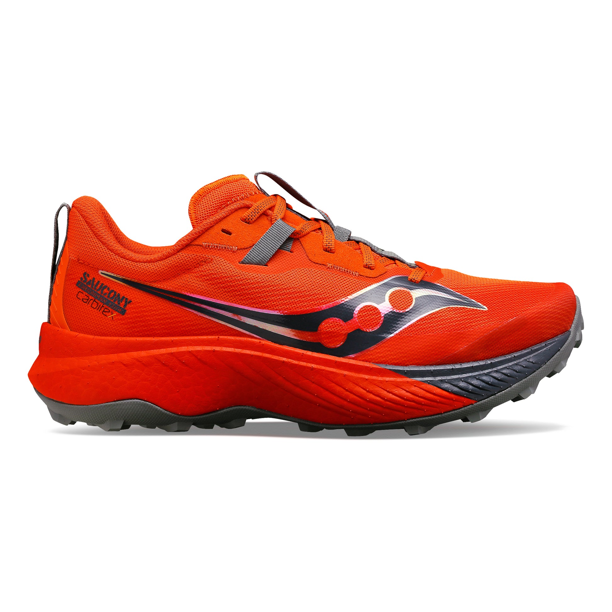 Saucony Endorphin Edge Obuv pro měkčí povrch,žádný asfalt Muži - červená, černá