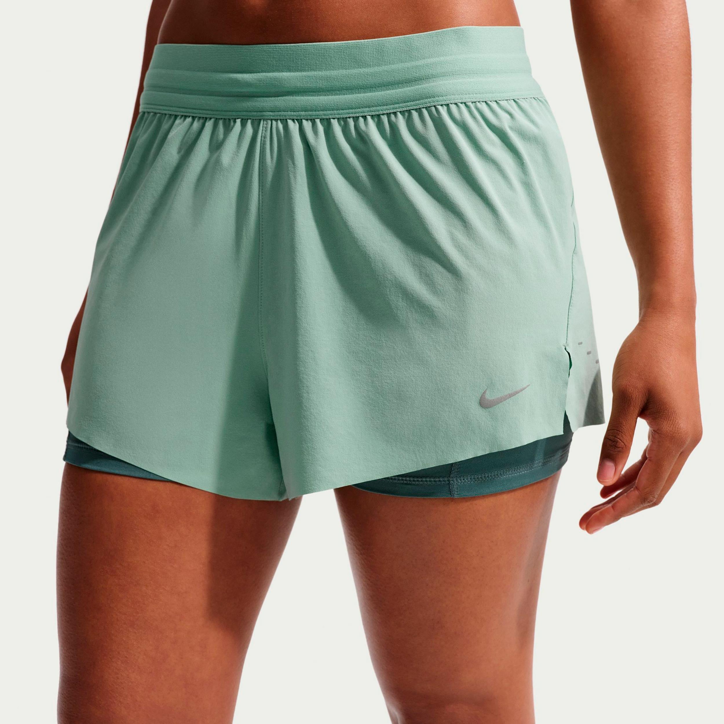 Nike Swift Běžecké šortky Dámy - světle zelená, stříbrná