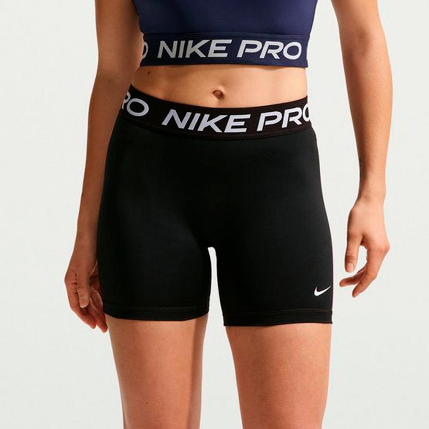 Nike Dri-Fit 365 5in Šortky Dámy-černá