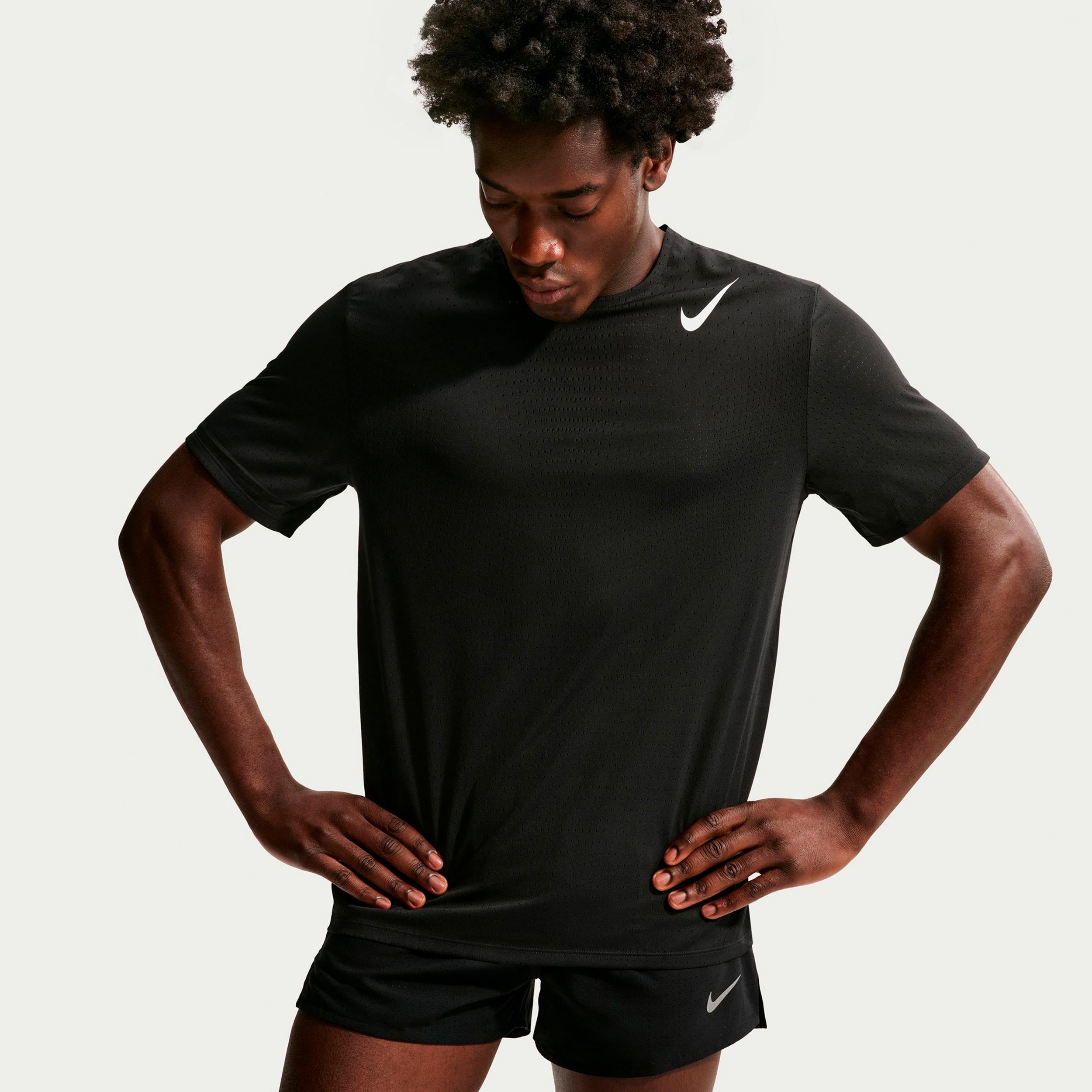 Nike Aeroswift Běžecké tričko Muži - černá, bílá