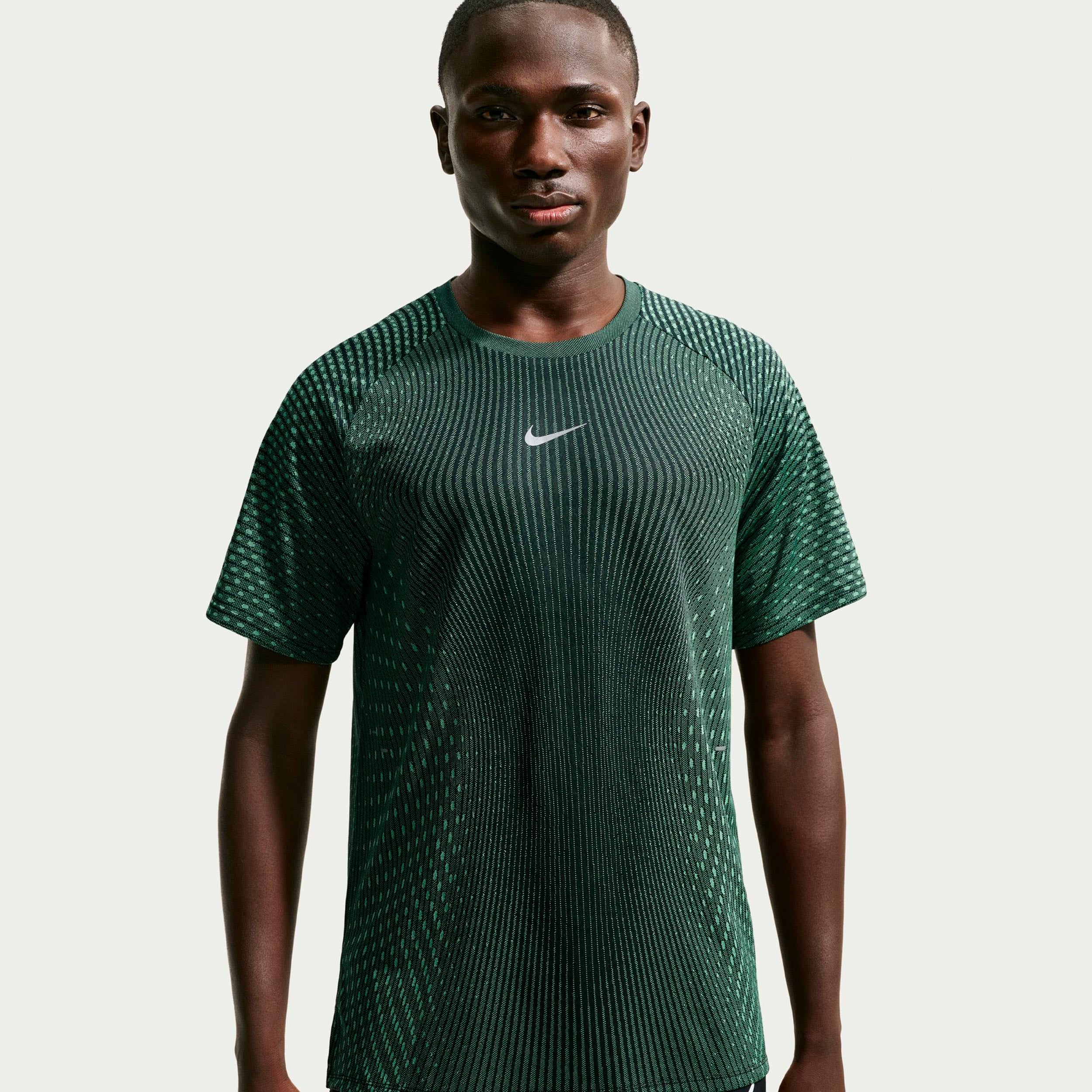 Nike Stride  Běžecké tričko Muži - olivová, černá