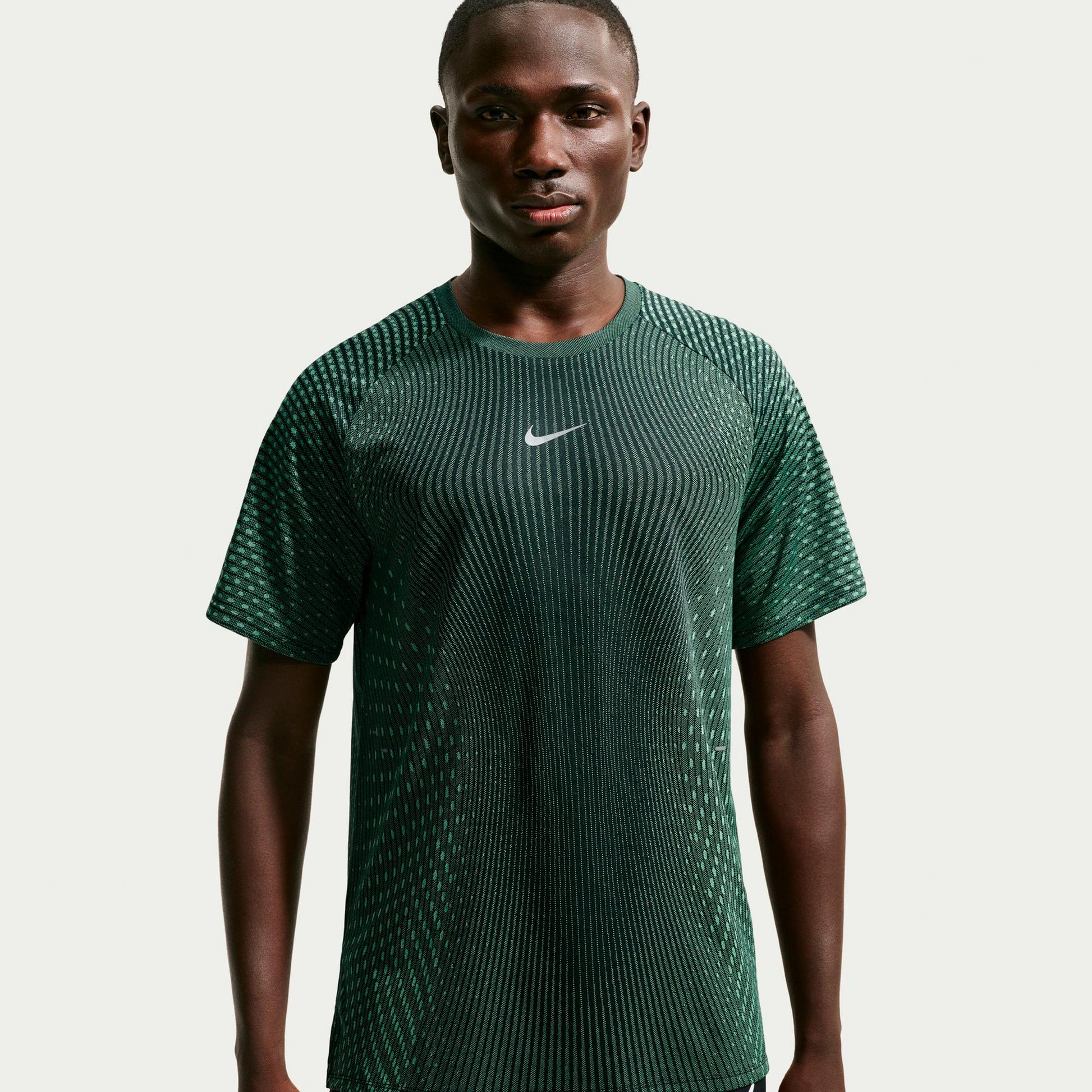 Nike Stride  Běžecké tričko Muži - olivová, černá