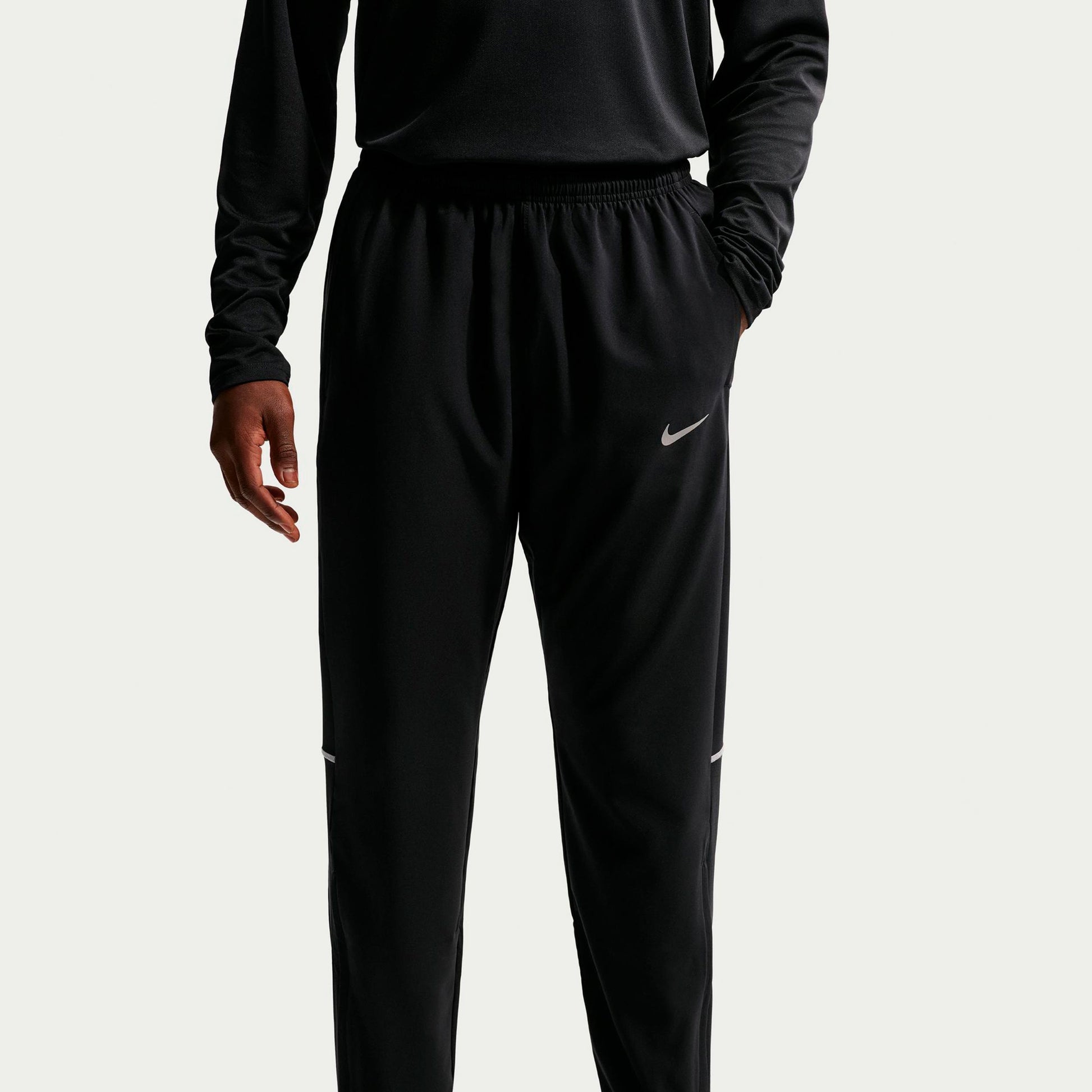 Nike Miler Pant Běžecké kalhoty Muži - černá, stříbrná