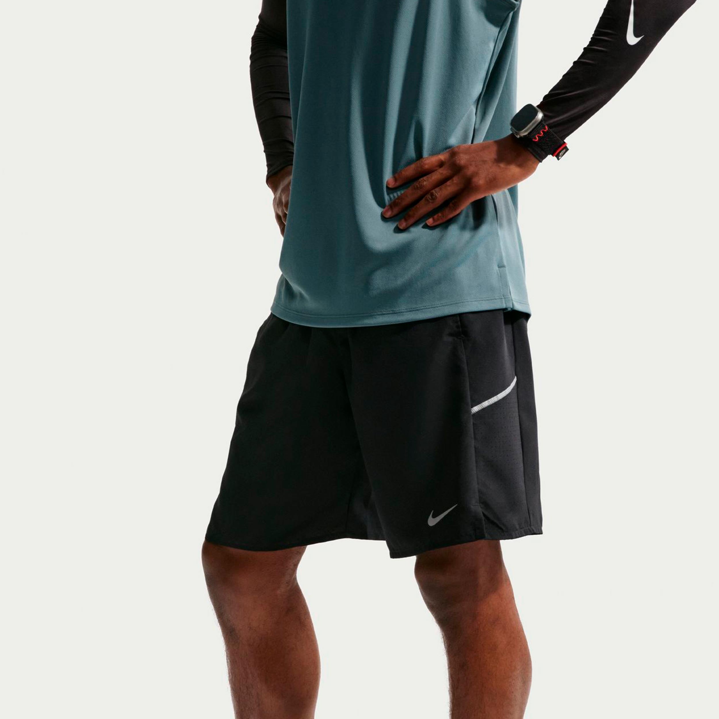 Nike Miler 9in  Běžecké šortky Muži - černá, stříbrná