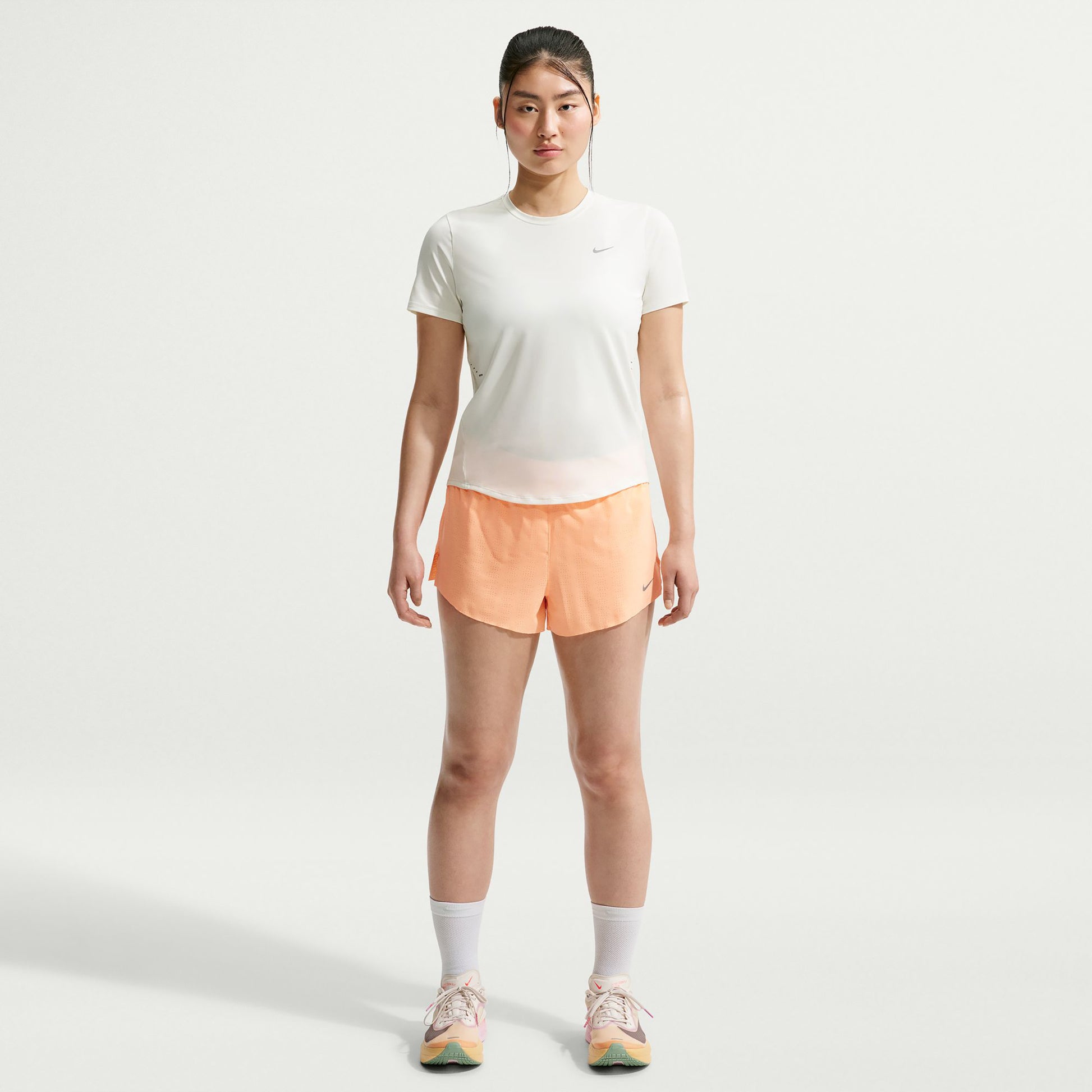 Nike Swift  Běžecké tričko Dámy - bílá, stříbrná