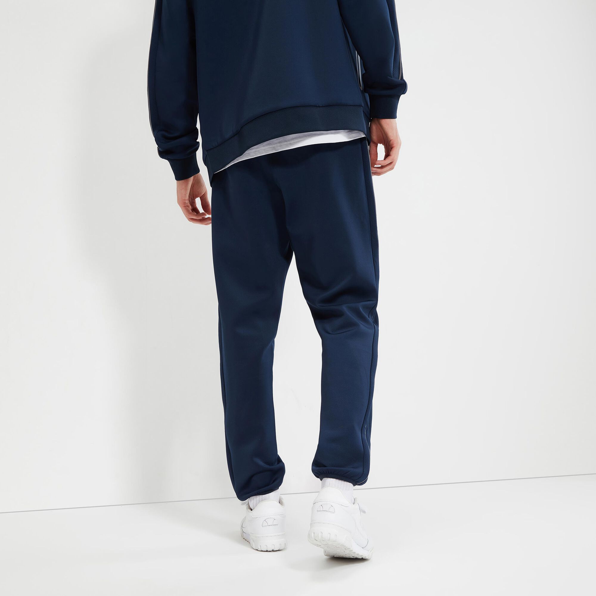 Ellesse