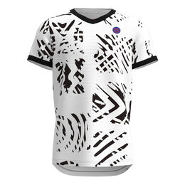 Melbourne V-Neck Tee